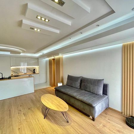 Sea Breeze Apartment Warna Exterior foto