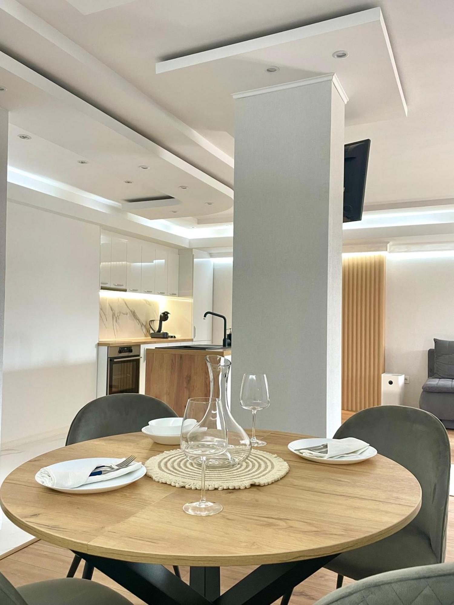 Sea Breeze Apartment Warna Exterior foto